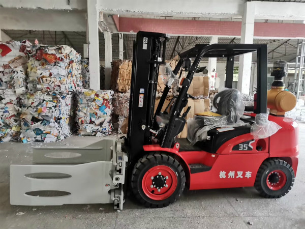 你的內(nèi)燃叉車柴油濾芯有在正確更換嗎？